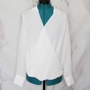 Adrienne Vittadini white long sleeve wrap blouse S